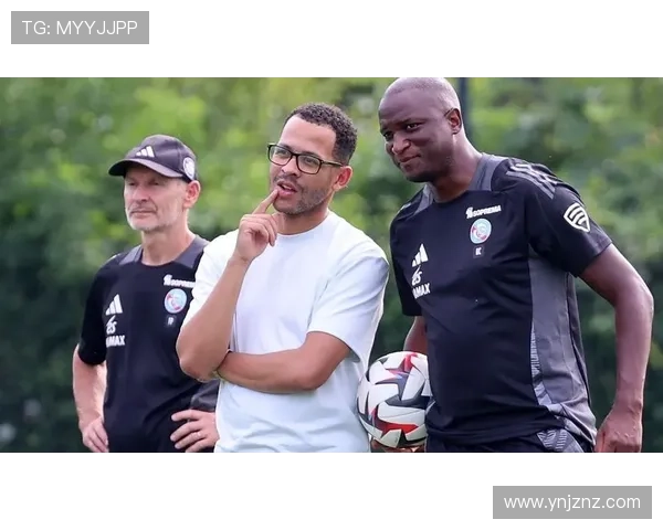 罗塞尼尔：本赛季或将继续住酒店